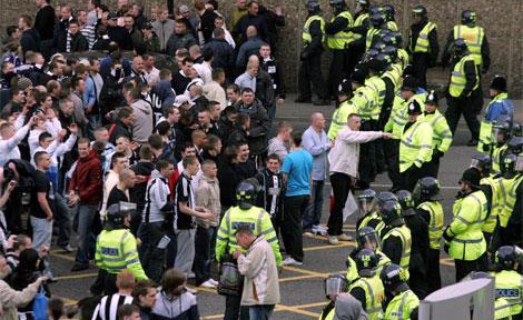 Tyne-wear-derby:-domina-il-Newcastle,21-arresti.-Pari-la-stracittadina-di-Birmingham..jpg